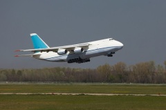 В Киеве совершил первый полет самолет Ан-124 «Руслан»